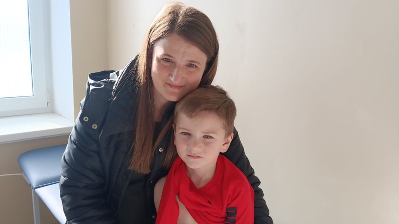 Медики на колесах: у селі на Волині провели вакцинацію та обстеження мешканців