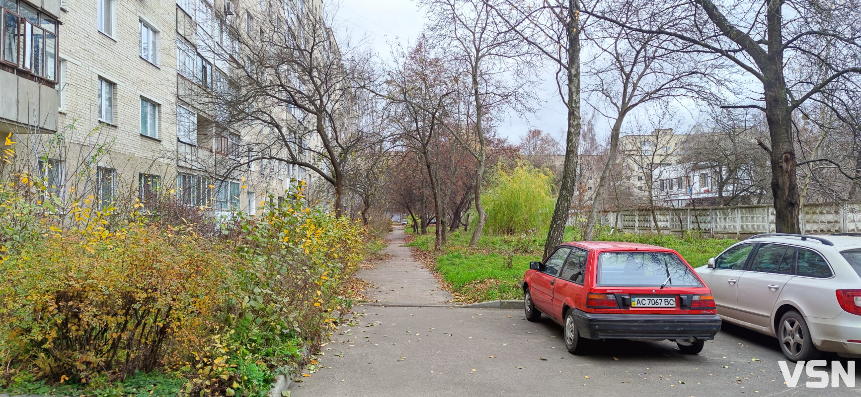 Три кілометри життя: фоторепортаж із найдовшого будинку України в Луцьку