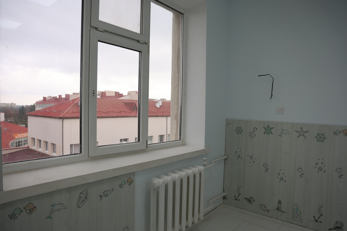 У Волинській обласній дитячій лікарні триває масштабний ремонт хірургічного відділення