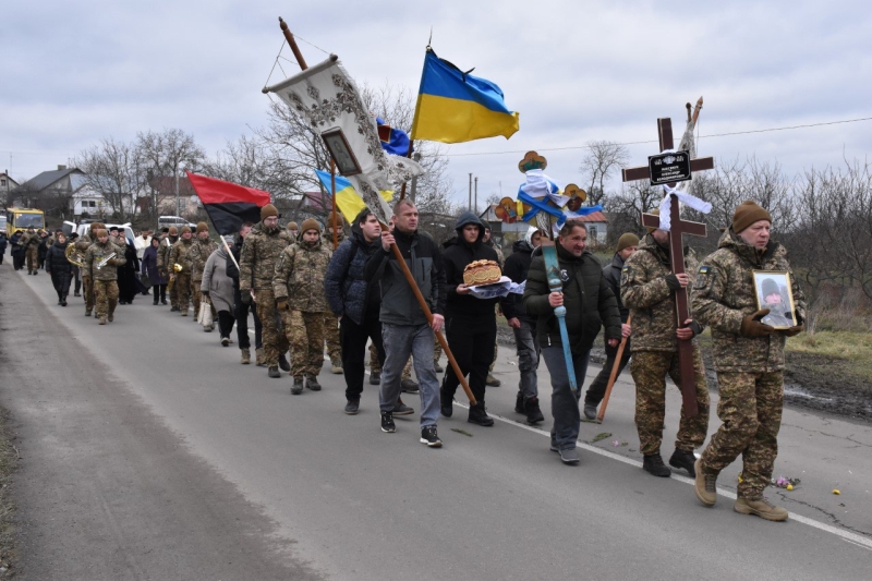 На Волині попрощалися з Героєм Олександром Максимуком