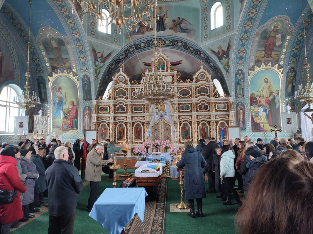Навіки 28: на Волині попрощалися із Героєм Юрієм Наумчуком