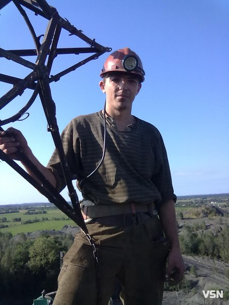 «Був пораненим, але покинув лікарню, аби врятувати хлопців, а йому не було кому допомогти». Спогади про загиблого гірника з Волині, який став воїном