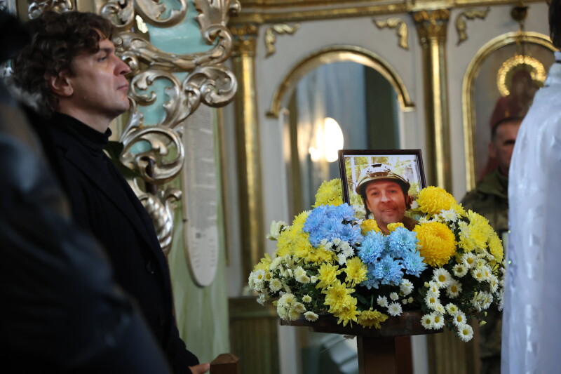 Назавжди 44: на Волині попрощалися з Героєм Віктором Бондаруком