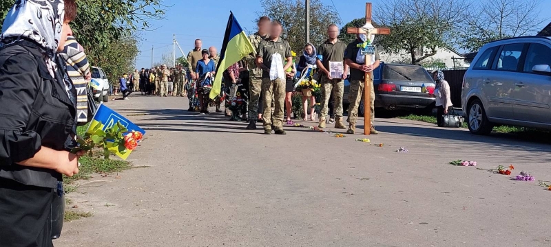 Отримав смертельне поранення: на Волині все село прийшло на прощання з молодим бойовим медиком Георгієм Семенюком