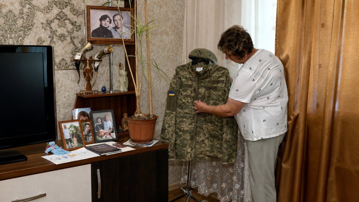 «Довелося пережити три болючі моменти»: батьки загиблого лучанина розповіли про сина-героя