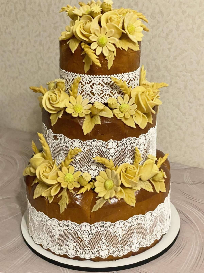 Спочатку пекла для своїх, а потім з'явилося багато клієнтів: історія кондитерки, коровайниці і пекарки з Волині