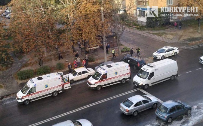 Працюють три «швидкі»: у Луцьку сталася серйозна аварія, постраждали двоє дорослих і дитина. Фото