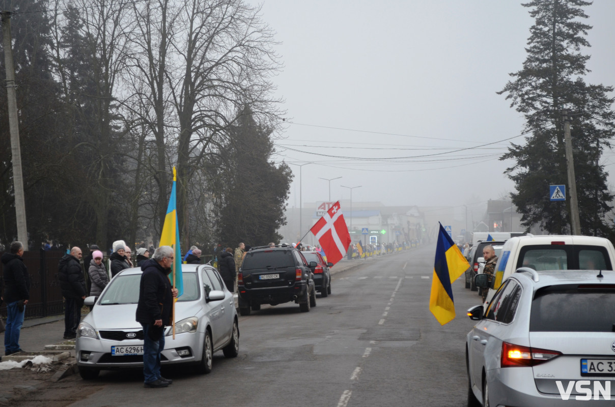 «Для нас – це одна хвилина, для них – Вічність»: у прикордонному місті на Волині вшанували тих, хто загинув від війни