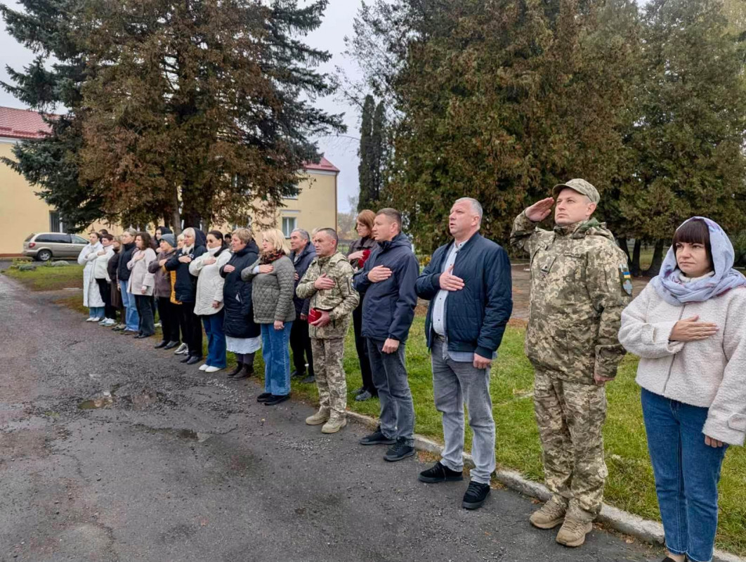 Ордени замість синів і коханих: на Волині вшанували трьох полеглих захисників