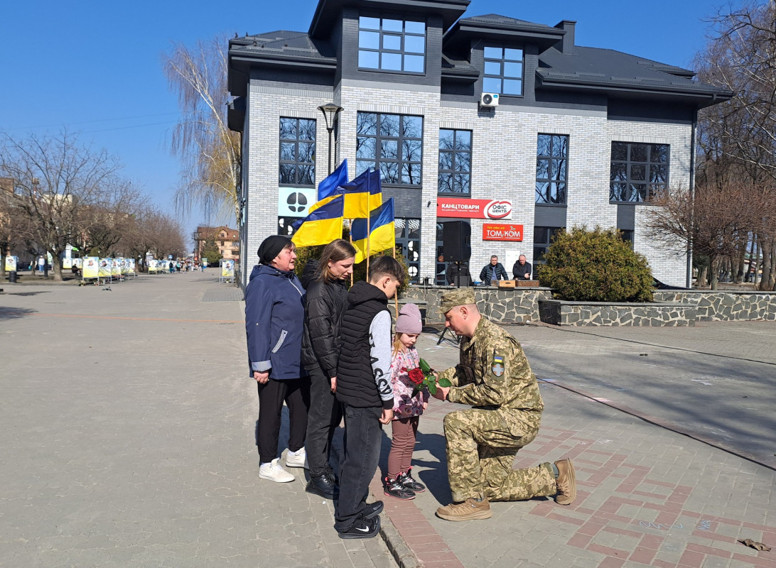 У Ковелі посмертно вручили ордени «За мужність» загиблим добровольцям