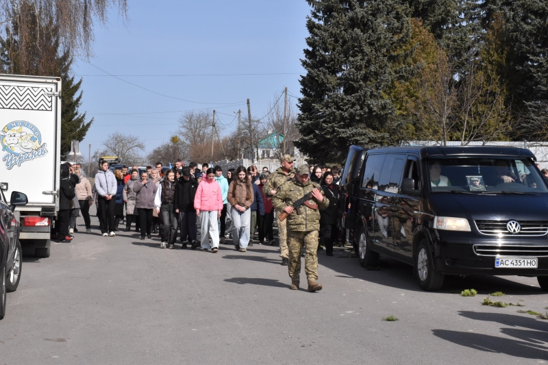 Загинув у жовтні 2025 року: на Волині відбулось прощання із захисником Тарасом Шавлаєм