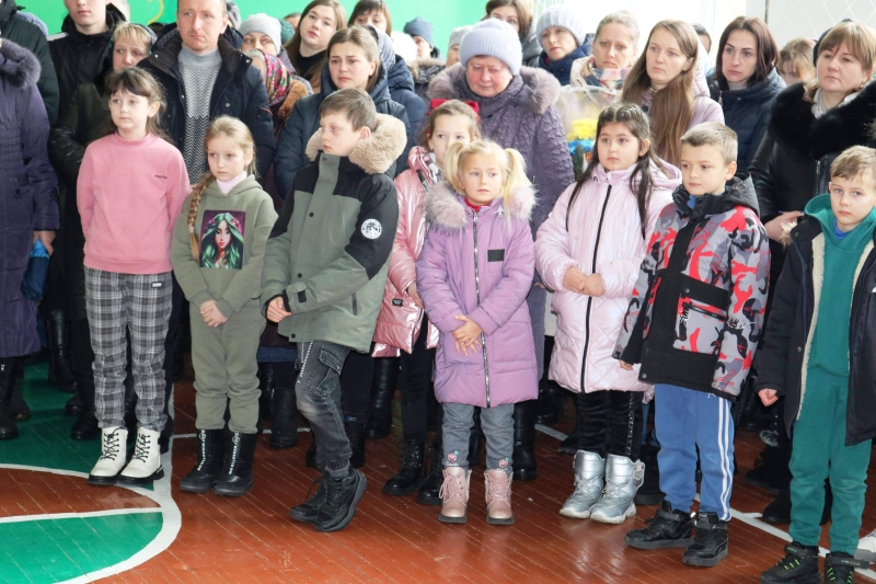 У 34-й день народження відкрили меморіальну дошку загиблому бійцю з Волині Богдану Саку