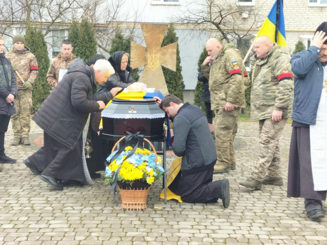 Воював із перших днів: на Волині попрощалися із 32-річний бійцем