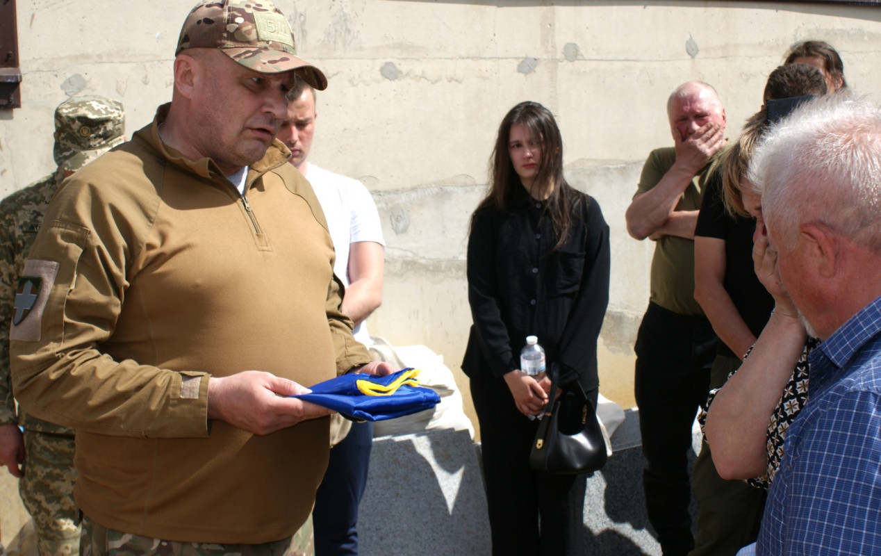 Після 789 днів очікування: на Волині провели в останню дорогу 21-річного Героя Івана Бречка