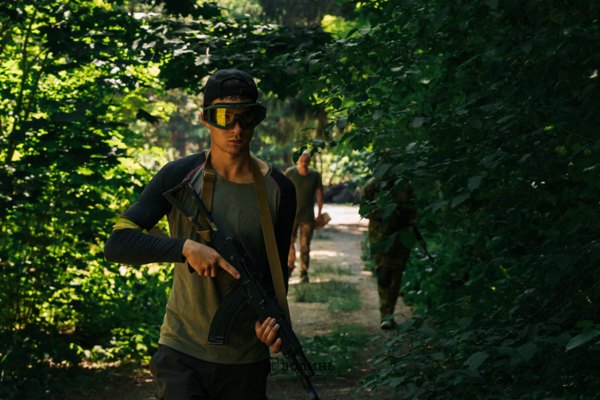 Дві доби виживання в лісових хащах: інтенсивний вишкіл для цивільних провели на Волині