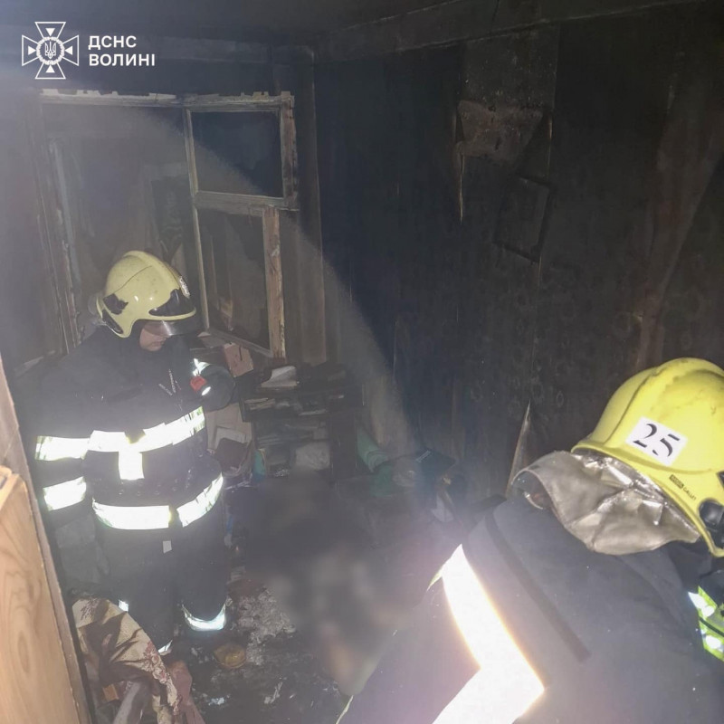 Вночі у Луцьку трапилася пожежа в квартирі багатоповерхівки, загинула літня жінка