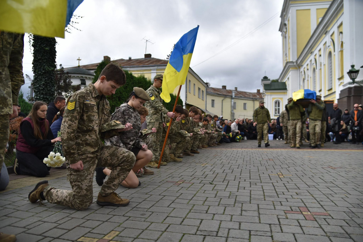 Навіки 26: у Луцьку попрощалися з прикордонником Денисом Жуком