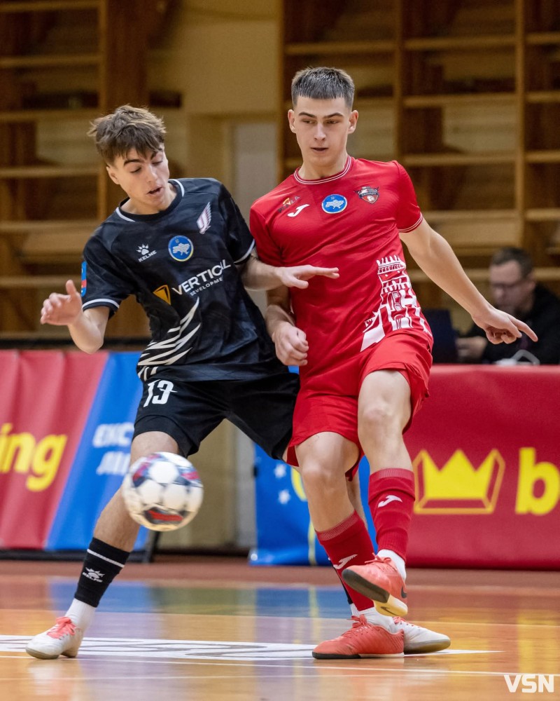 Луцький «Любарт» активно боровся до фіналу, але поступився «Урагану»: як минув матч