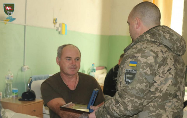 Бійці волинської бригади, які лікуються у шпиталях, отримали нагороди