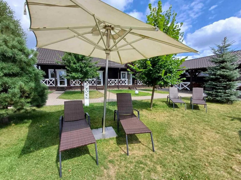 Біля озера Світязь продають курортний готель за 7 мільйонів