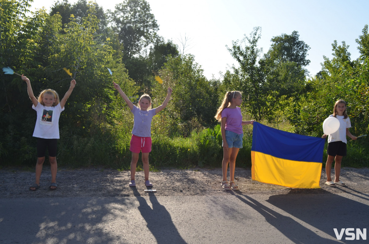 Герой повернувся додому: у громаді на Волині зустріли звільненого з полону Сергія Тимошука