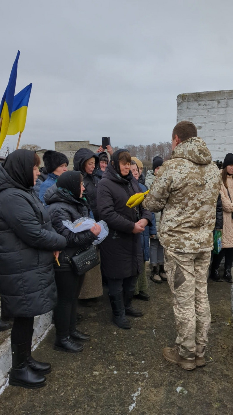 Так і не встиг створити сім'ю: на Волині попрощалися з Героєм Олегом Гарасимлюком