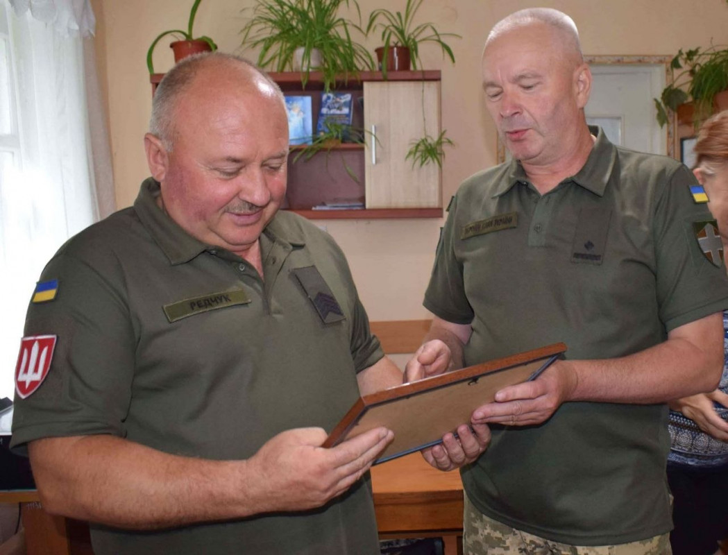 У громаді на Волині вручили державну нагороду родині загиблого Героя та відзначили військового