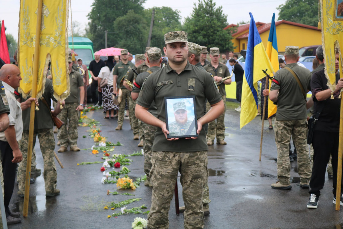 На Волині попрощалися з 28-річним захисником Павлом Шамрилом