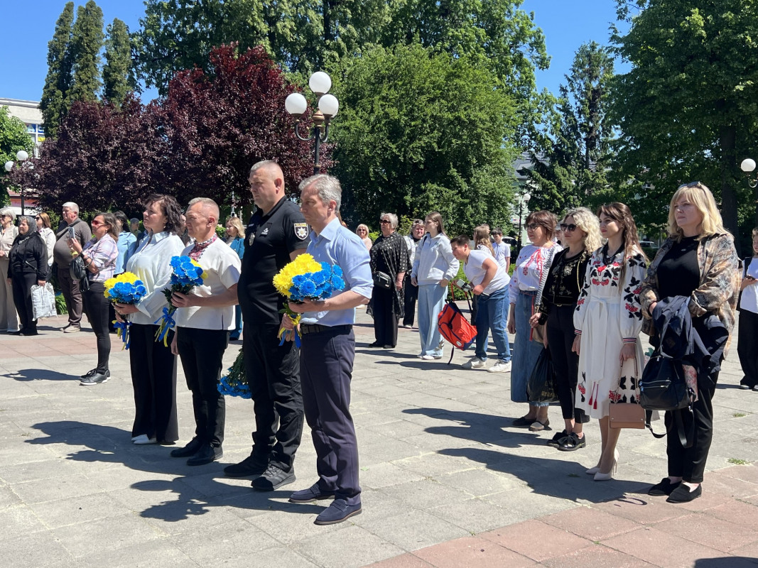 «Комбатантський хрест» та ордени «За мужність»: у місті на Волині вшанували полеглих воїнів