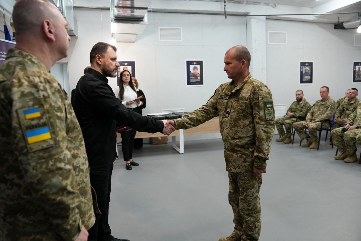 Били ворога на Донеччині й Харківщині: волинські прикордонники отримали нагороди з рук міністра