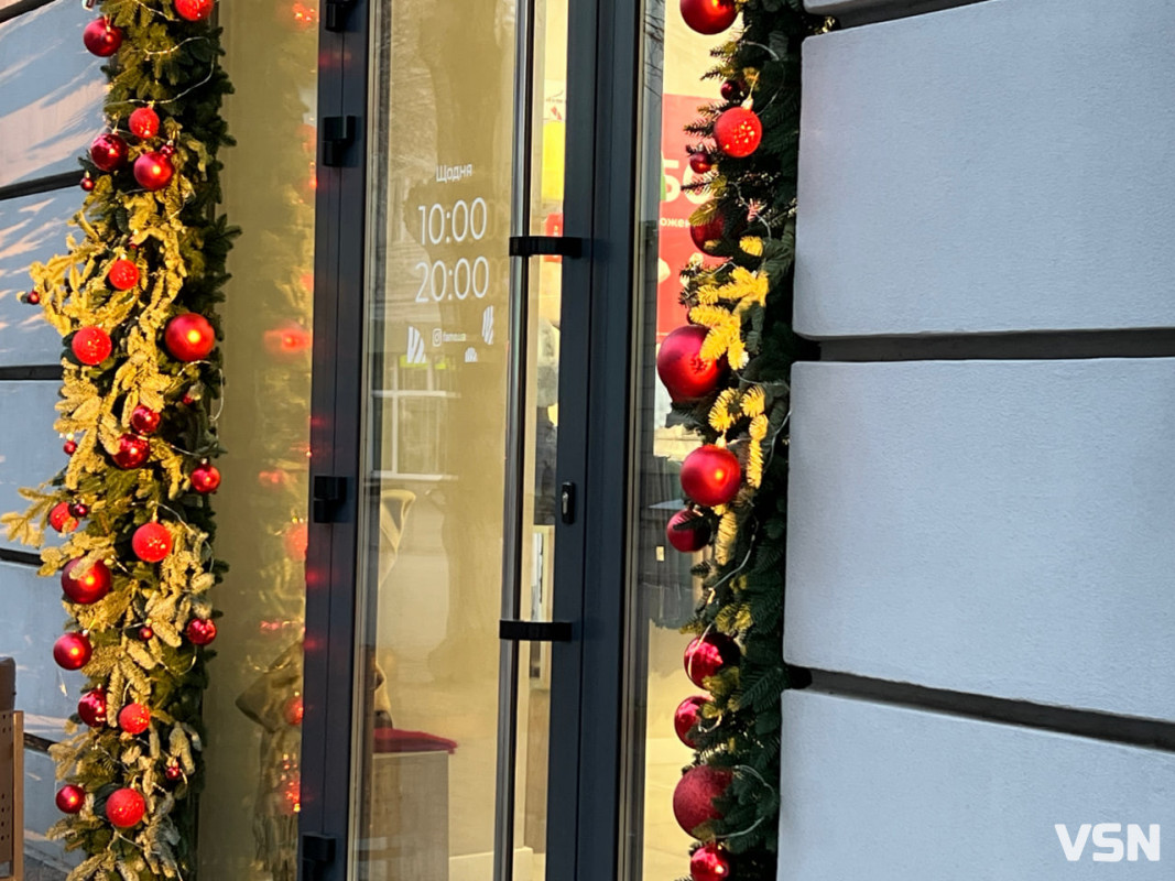 Останній день 2025 у Луцьку: місто в очікуванні Нового року. Фоторепортаж