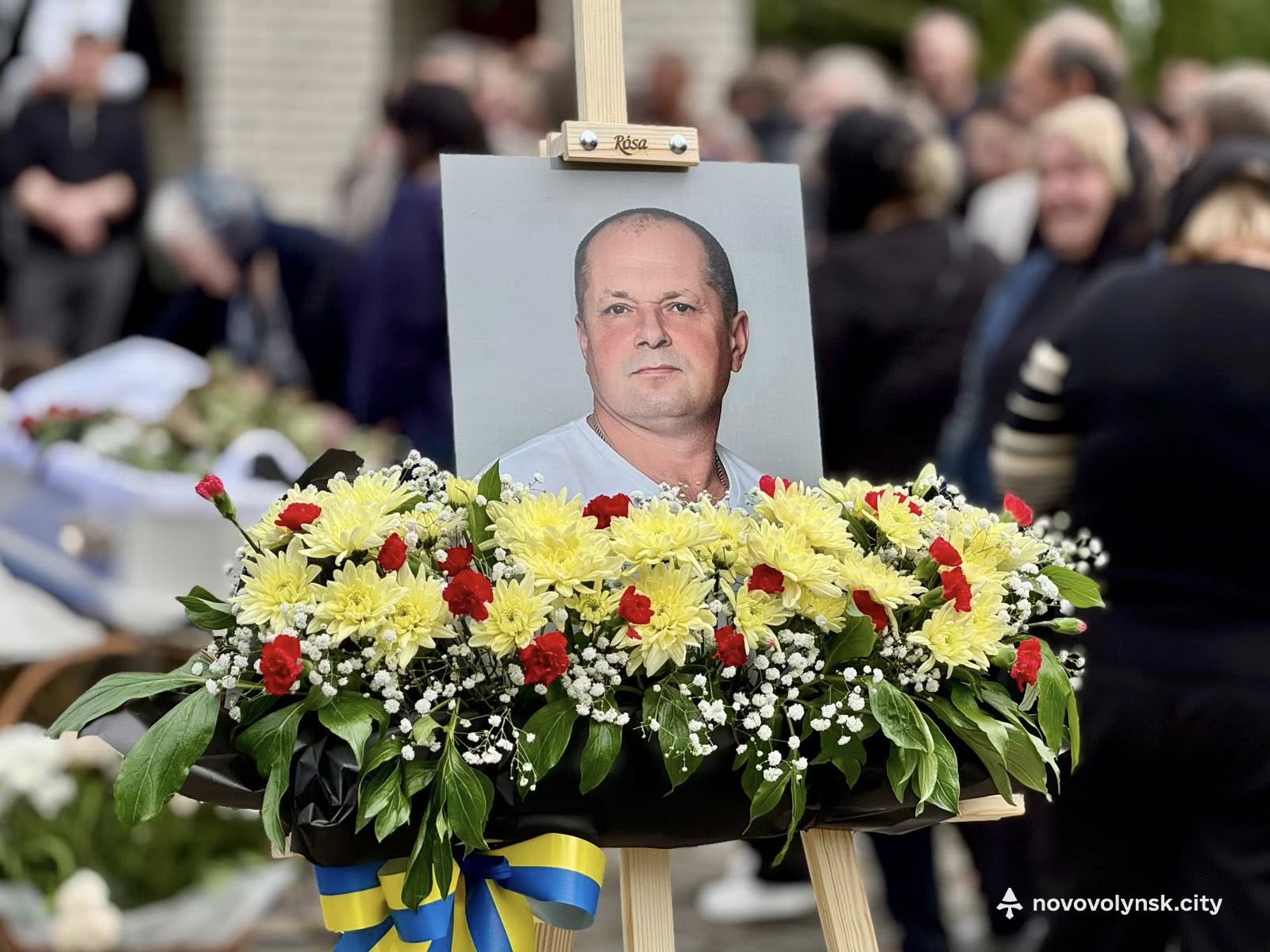 Серце зупинилося у лікарні: на Волині в останню дорогу провели Героя Юрія Сасагу