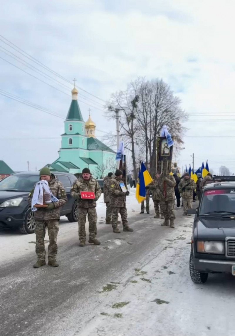 Маленький синочок залишився без батька: на Волині попрощалися з Героєм Сергієм Гулем