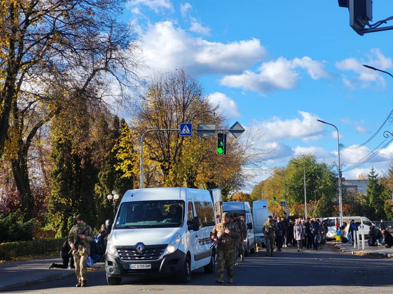 Дві втрати в одній громаді: на Волині попрощалися із Героями Олегом Подліпінським та Романом Рибчуком