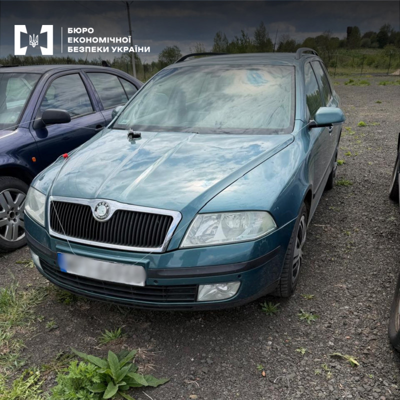 На Волині вилучили 10 авто у справі про контрабанду під виглядом гуманітарної допомоги для ЗСУ
