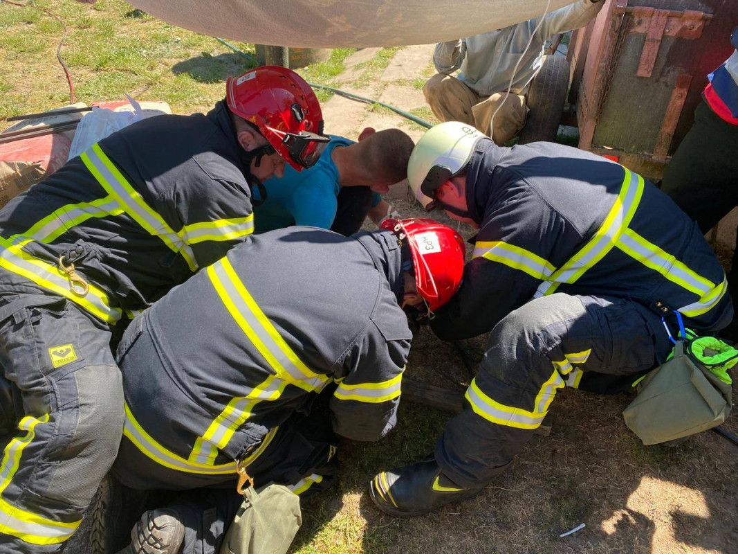 На Волині 15-річний юнак травмувався під час роботи з болгаркою