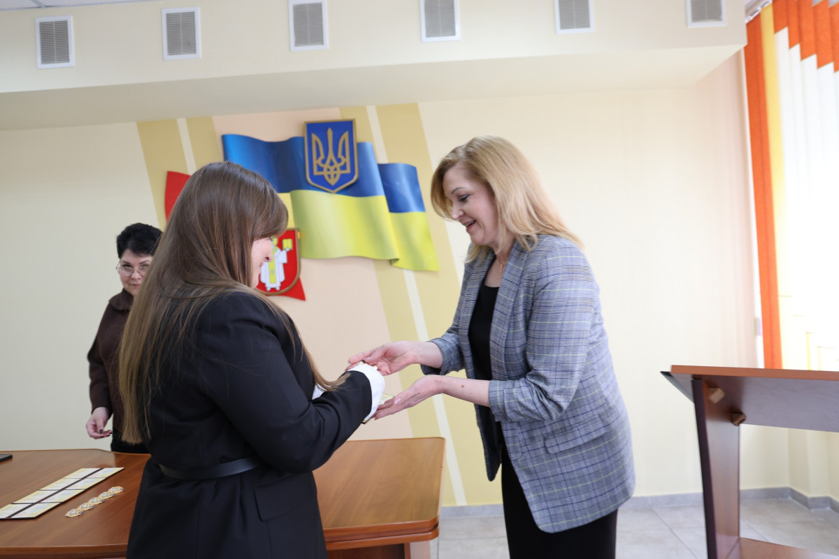 У Луцькій громаді дев’ятьом жінкам присвоїли звання «Мати-героїня»