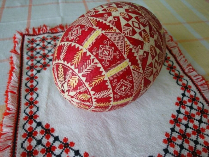 Від випадкового захоплення до виставок у Європі: шлях писанкарки з Волині Оксани Білик