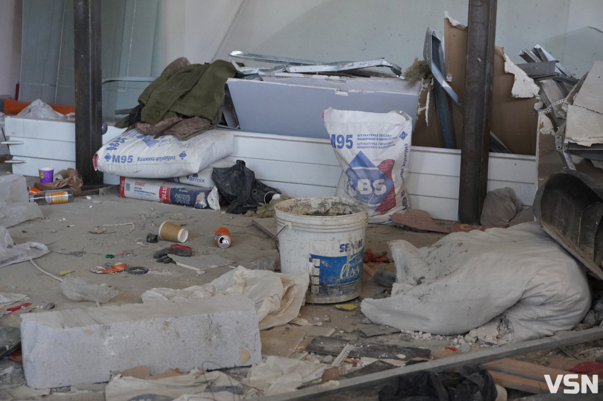 Скандальне будівництво біля РАЦСу у Луцьку: без документів, власників і контролю