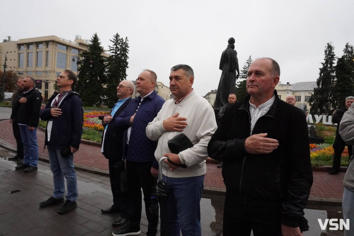Луцьк відзначає День міста: на Театральному майдані відбувся міжконфесійний молебень