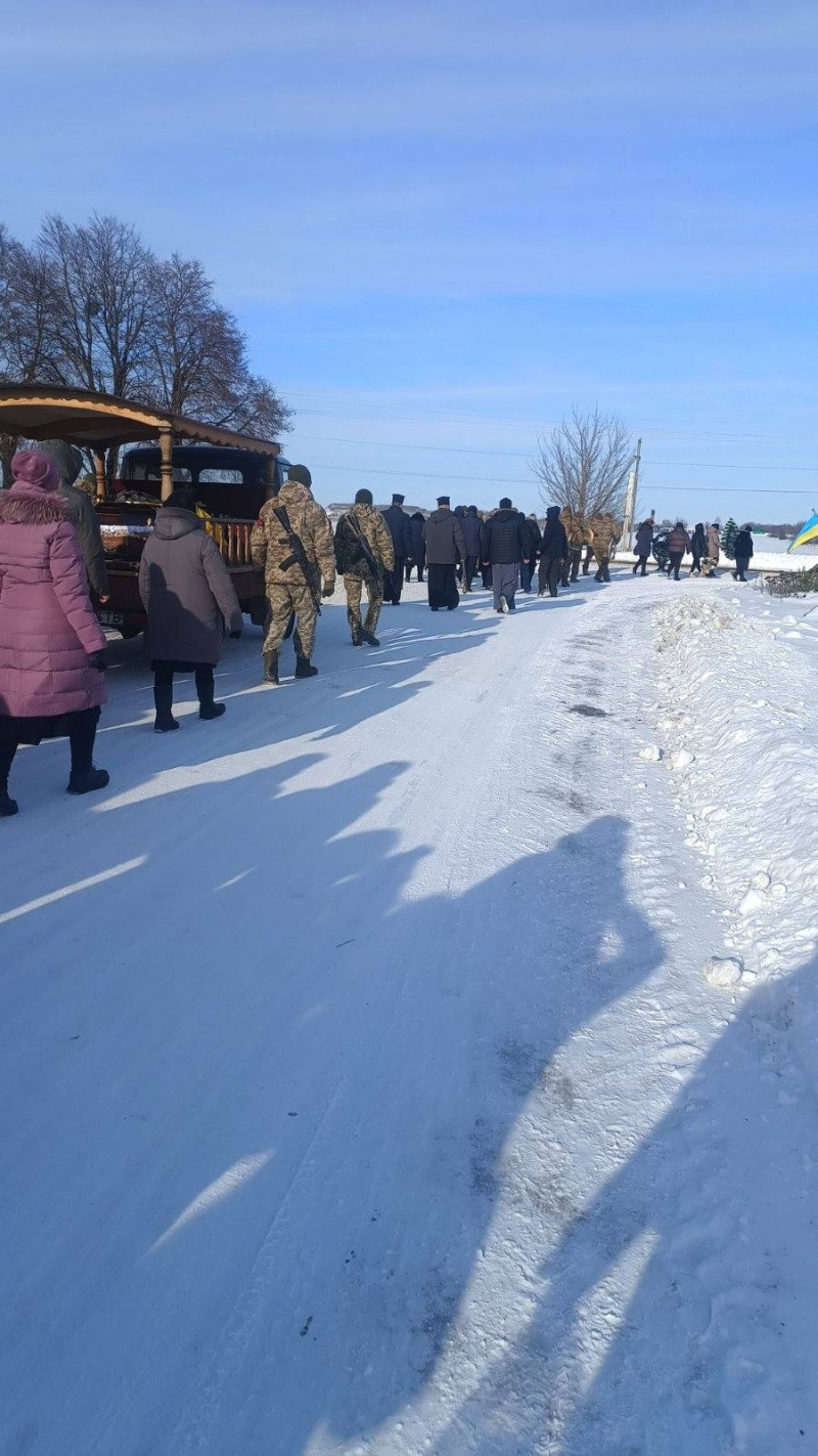 Загинув майже три роки тому: на Волині попрощалися з Героєм Олександром Оксенюком