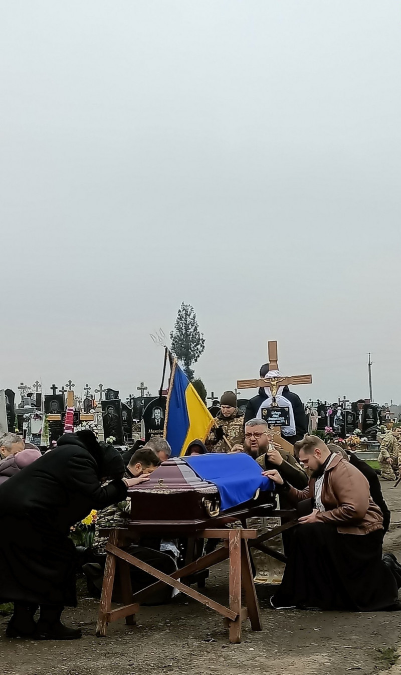 Більше року вважався зниклим безвісти: на Волині попрощалися з Героєм Іваном Шевчуком
