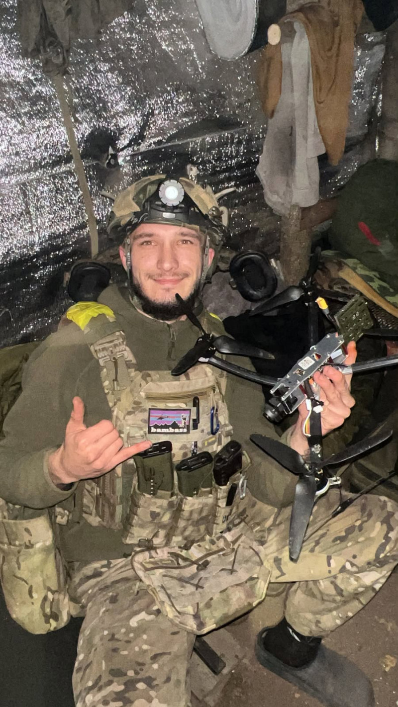 «У 19 пішов служити, а в 24 полює на окупантів з неба: історія прикордонника з Луцька