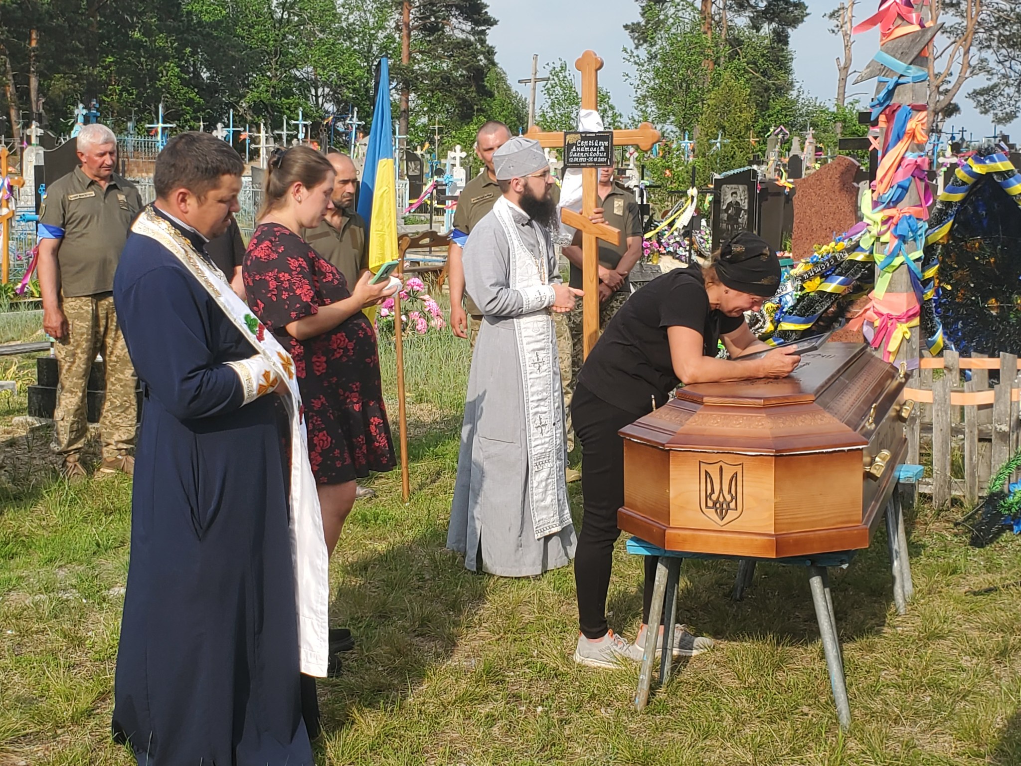 Тривалий час доля воїна була невідома: на Волині попрощались з Героєм Анатолієм Сергійчуком