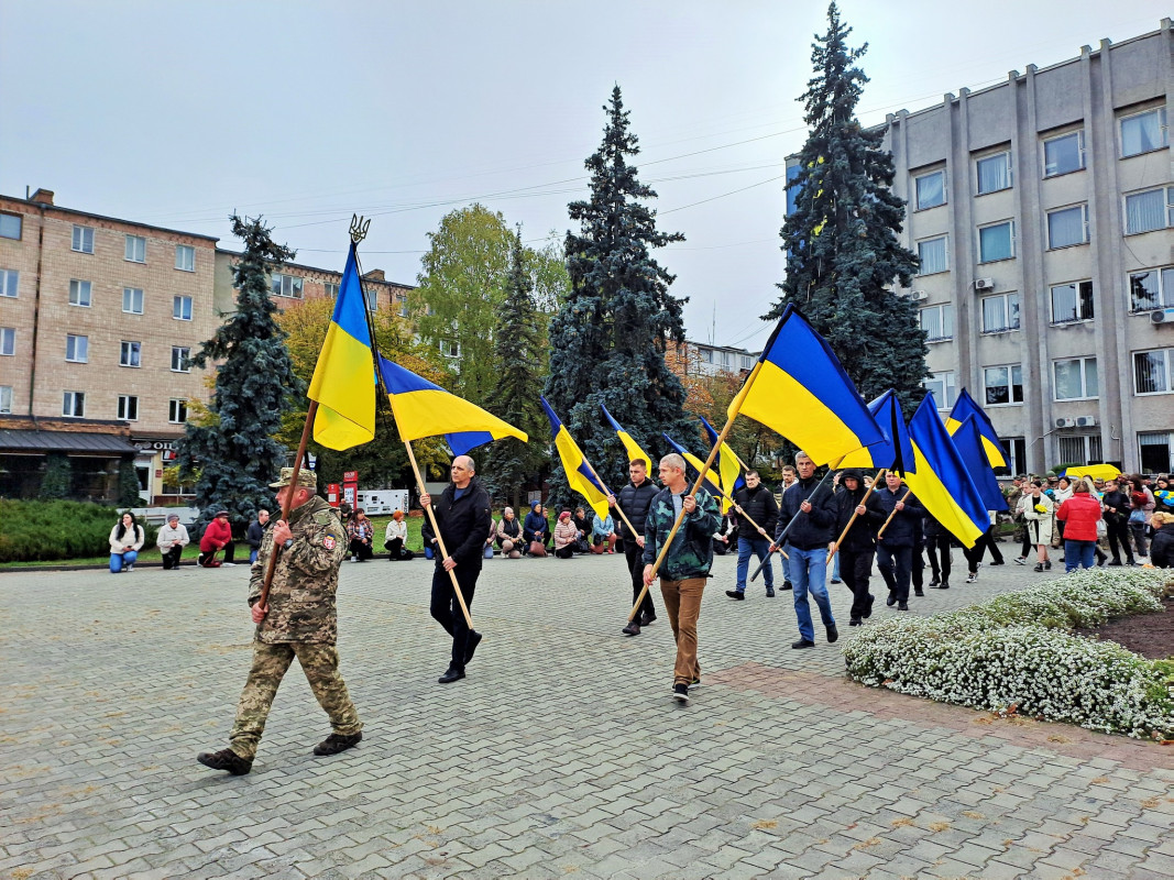 Вісім місяців рідні жили надією, але захисник повернувся «на щиті»: на Волині попрощалися із полеглим на війні Валерієм Степанюком