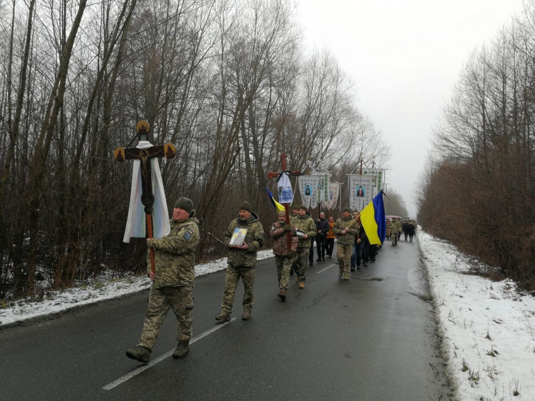 Остання дорога додому: на Волині Вічний спочинок знайшов Герой Олександр Бондарук