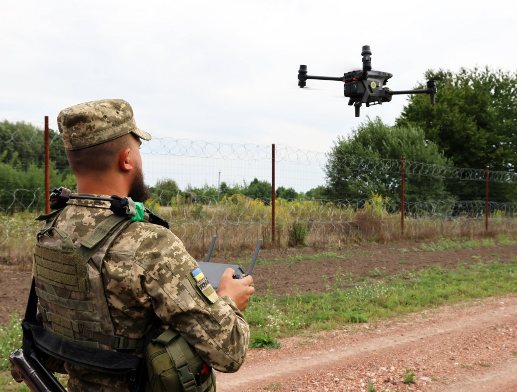 Охороняє кордон на Волині та воює дронами на фронті: історія прикордонника «Боїнга»