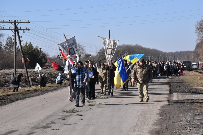 Дорогою додому зупинилося серце: на Волині попрощалися із військовим Анатолієм Стасюком