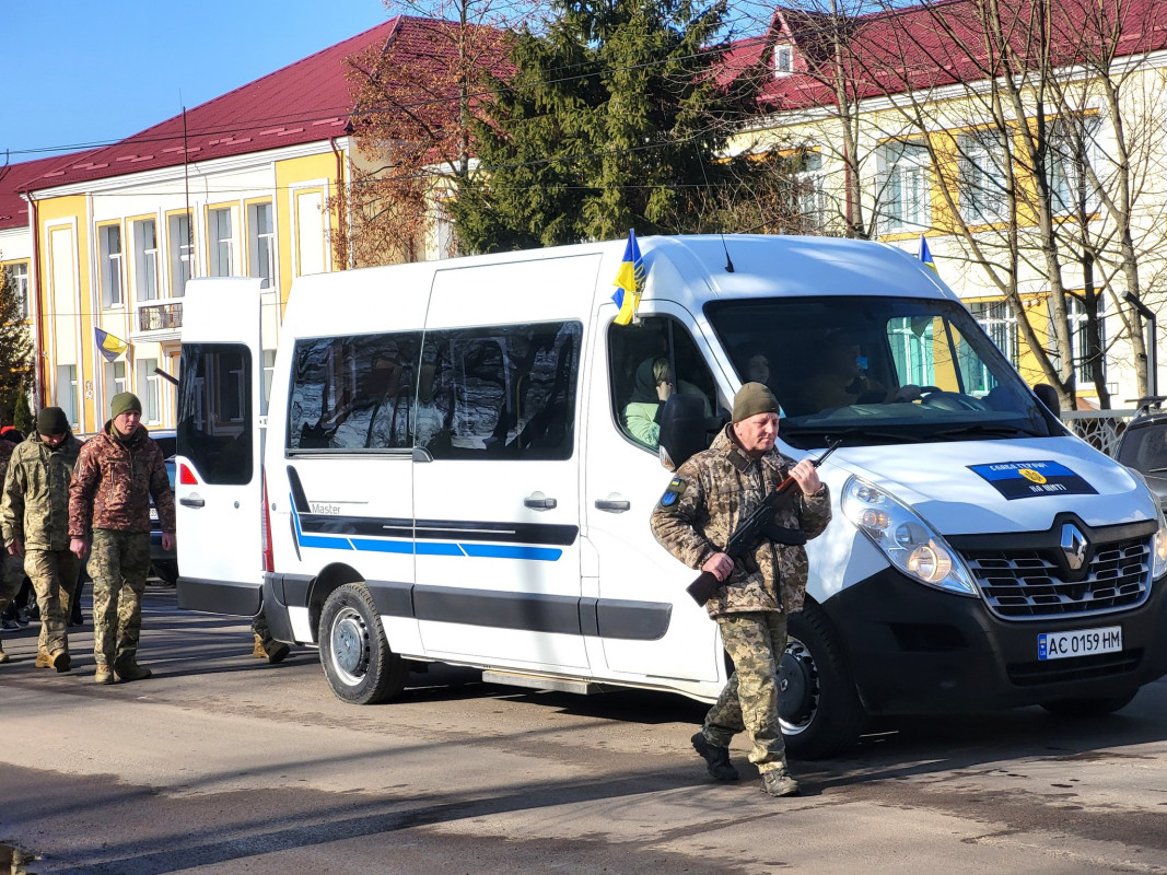 Навіки молодий: на Волині попрощалися з 22-річним Героєм Назаром Кіперчуком