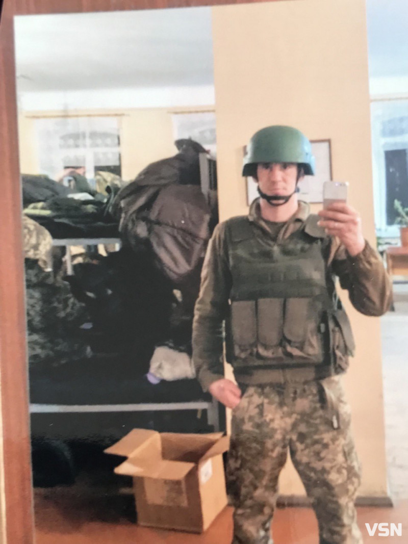 Не хотів, щоб було соромно дивитися синові в очі, тому повернувся з-за кордону захищати країну: спогади про сапера з Волині, якому назавжди 33